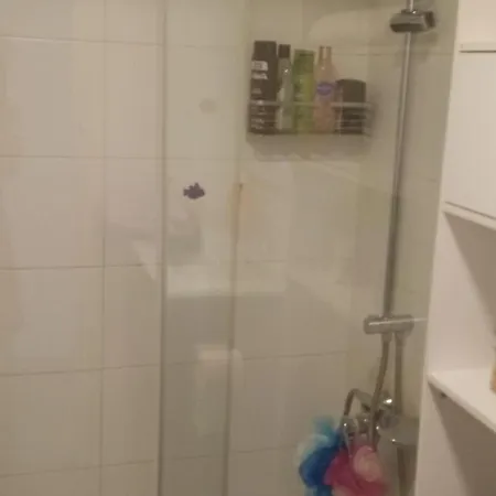 Comme Chez Vous Troisieme Etages Sans Ascenseur Equipe Climatisation * Empuriabrava