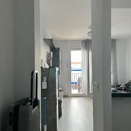 Comme Chez Vous Troisieme Etages Sans Ascenseur Equipe Climatisation Et Linge De Maison Inclus