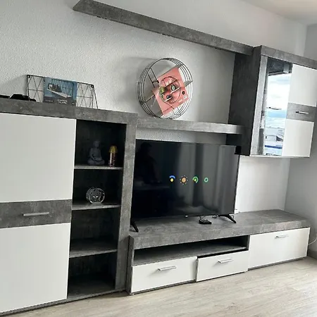 Apartment Comme Chez Vous Troisieme Etages Sans Ascenseur Equipe Climatisation Et Linge De Maison Inclus *